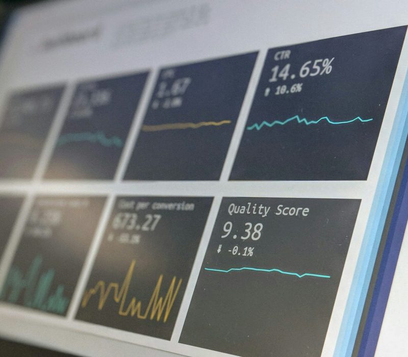 Analyse de données Analyser les performances de votre site web et de vos réseaux sociaux